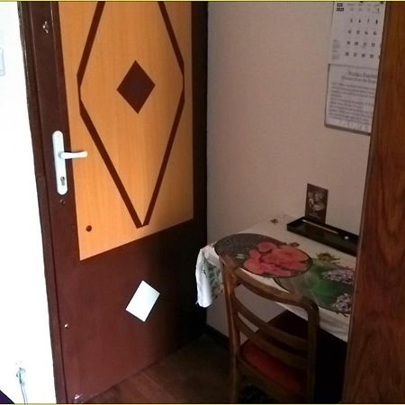 Room For You Warsaw Luaran gambar
