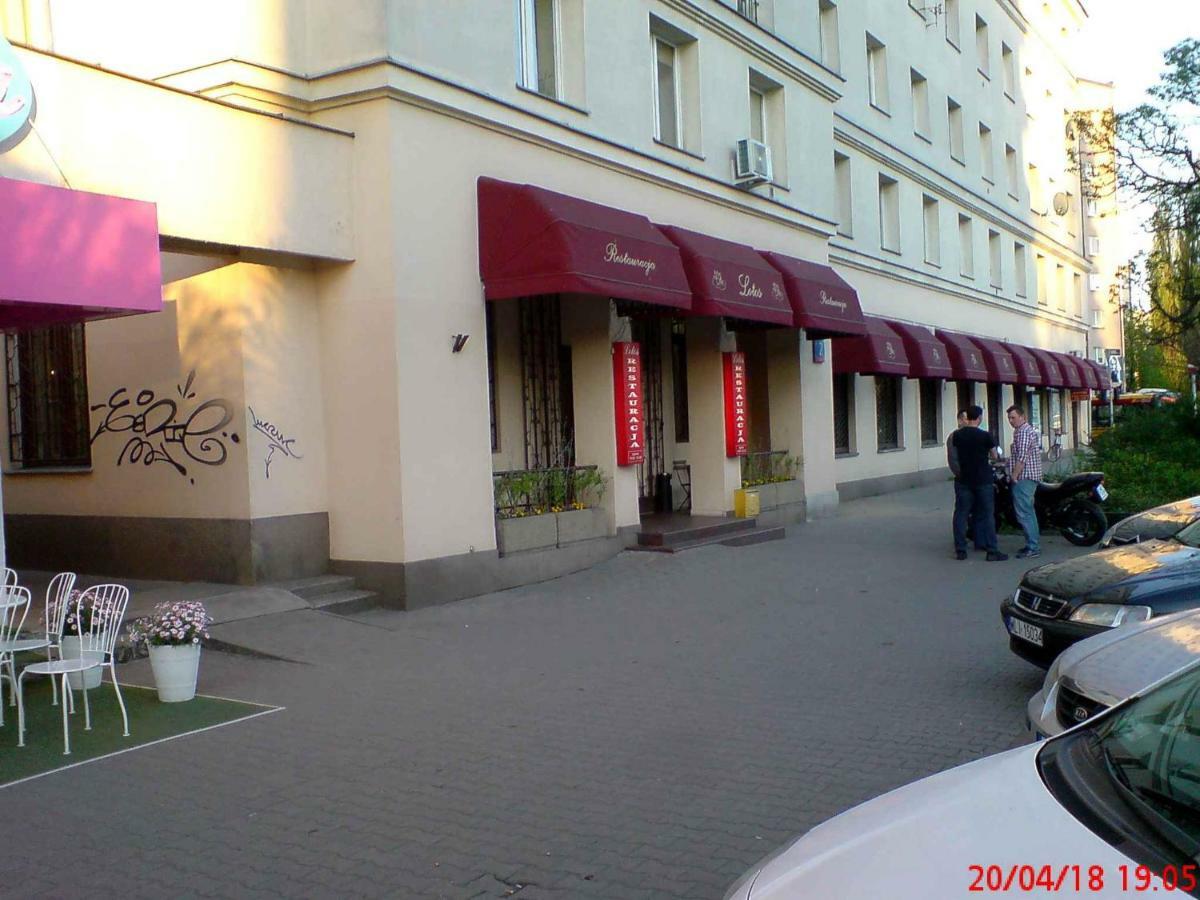 Room For You Warsaw Luaran gambar